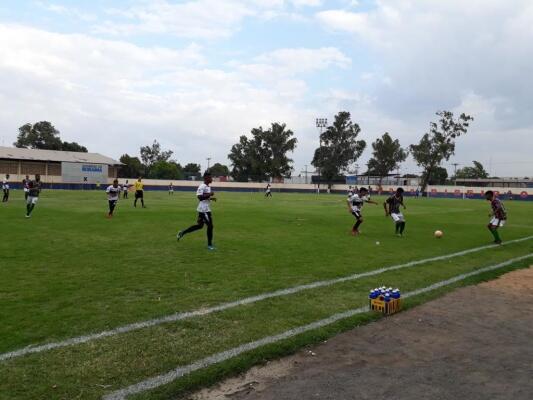 Quatro clubes somam seis pontos separados apenas pelos critérios de desempate (Foto: Bennison Santana / FolhaBV)
