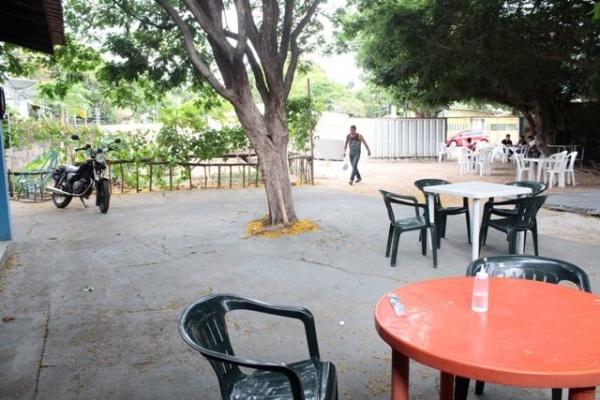 Uma alternativa encontrada é a abertura de restaurantes (Foto: Priscilla Torres)