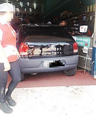 Apesar do susto, ninguém ficou ferido e houve apenas danos materiais. (Foto: Divulgação)