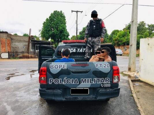 os envolvidos na confusão foi encaminhados para a Central de Flagrantes do 5º DP (Foto: Aldenio Soares)