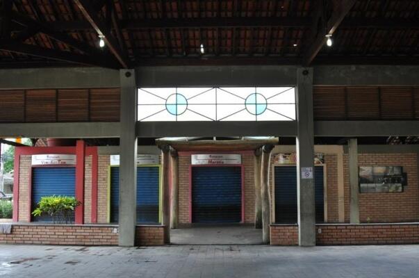 A Praça das Águas vai passar pela primeira etapa de reforma e revitalização em sua área de alimentação. (Foto: Diane Sampaio/FolhaWeb)