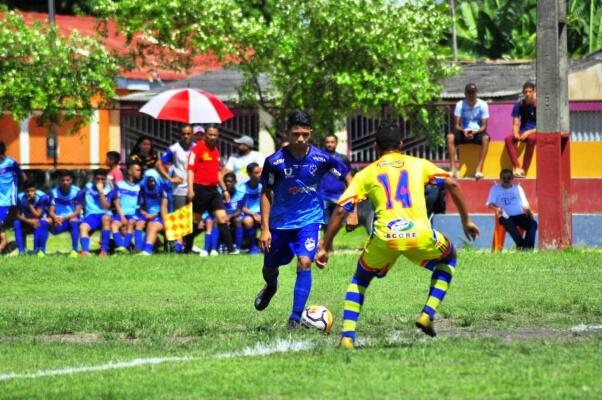 Partidas ocorrem com definição dos finalistas da competição. (Foto: Hélio Garcias)