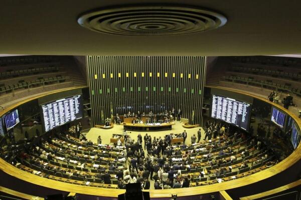 Texto-base da reforma foi aprovado em primeiro turno no plenário da Câmara dos Deputados por 379 votos a 131 votos (Foto: Agência Brasil)