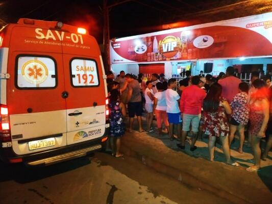 Dos elementos teriam chegado até a distribuidora de bebidas que pertencia a vítima (Foto: Aldenio Soares)