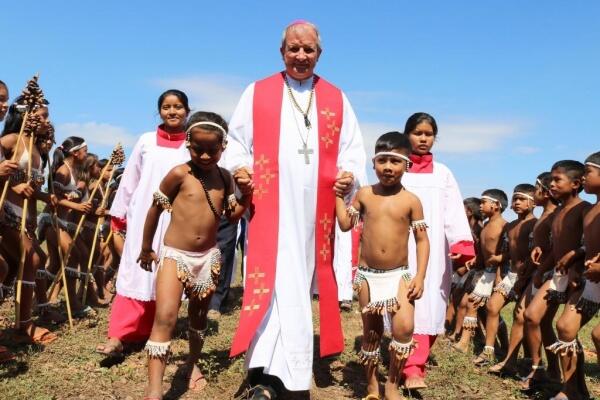 Dom Mário pediu a todas as comunidades para acompanharem o Sínodo com oração, amor e carinho (Foto: Karina de Carvalho)