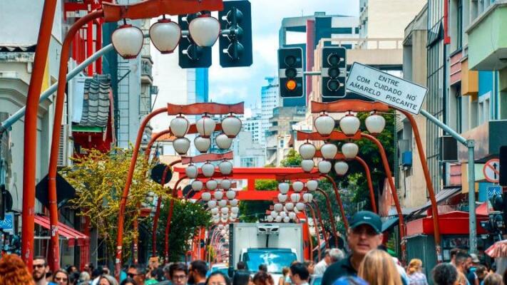 Confira o passeio no bairro Liberdade em São Paulo (Foto: Divulgação)