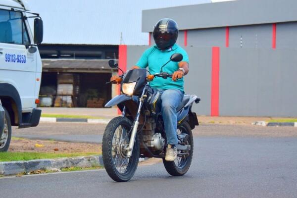 Nova lei contempla benefício para proprietários de motocicletas com até 160cc (Foto: Diane Sampaio/Folha BV)