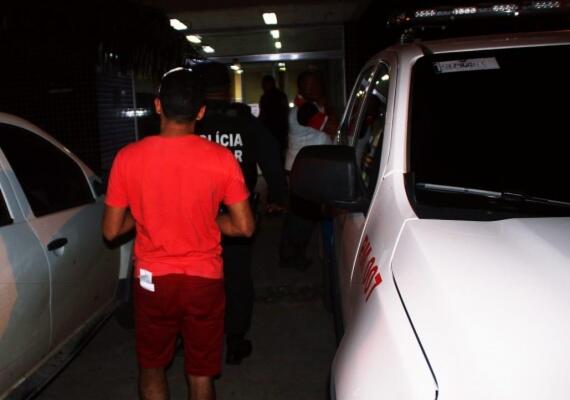 O agressor foi conduzido ao 5° Distrito Policial, onde foi flagranteado (Foto: Aldenio Soares)