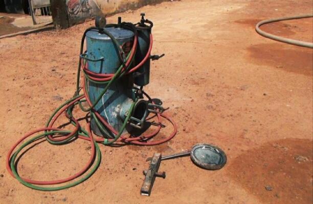 O equipamento que iniciou o incêndio foi periciado pelos bombeiros (Foto: Aldenio Soares)