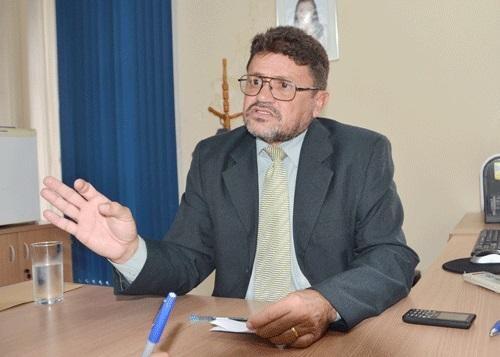 O delegado Francisco Araújo, presidente estadual do Patriotas, afirma que as comissões do partido foram desativadas por orientação da executiva nacional, mas que vão ser retomadas (Fotos: Arquivo Folha)