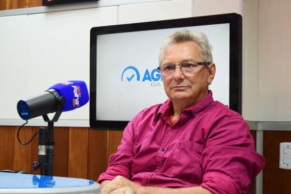 Embora a expectativa seja de crescimento, produtor Ermílio Paulo reafirma necessidade de melhorar logística com asfaltamento até a Guiana (Fotos: Diane Sampaio/FolhaBV) Embora a expectativa seja de crescimento, produtor Ermílio Paulo reafirma necessidade de melhorar logística com asfaltamento até a Guiana (Fotos: Diane Sampaio/FolhaBV)