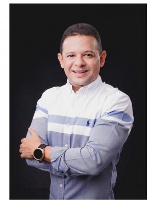 Ozéas Colares Júnior é auditor fiscal de Tributos Estaduais, professor Universitário com especialização em Direito Tributário (Foto: Divulgação)