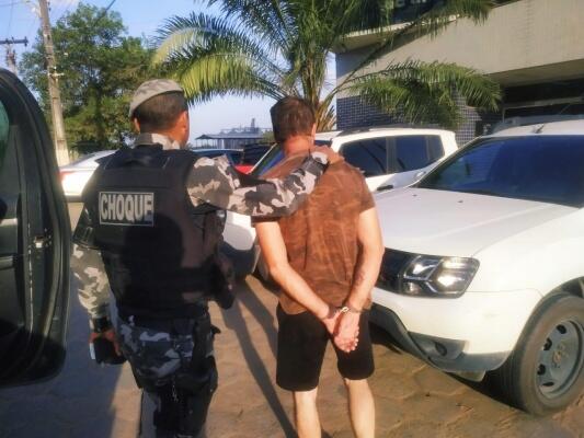 A PM chegou até o açougueiro após denúncia de um morador do João de Barro (Foto: Aldenio Soares)