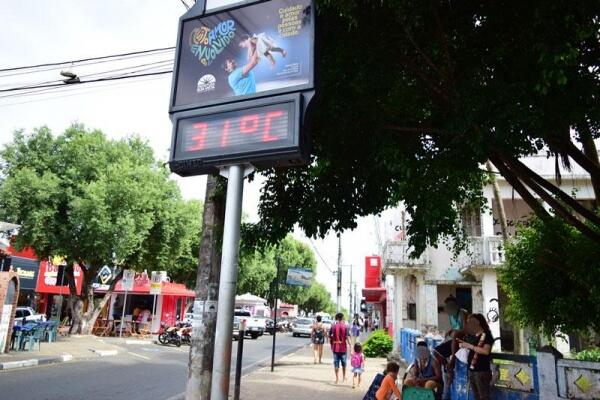 Temperaturas nesse período ultrapassam os 30°C em horários de pico (Foto: Diane Sampaio/Folha BV)