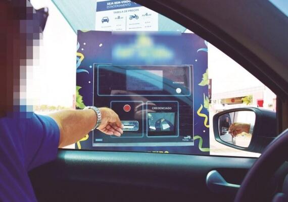 Projeto previa isenção para clientes que comprassem 10 vezes o valor da taxa de estacionamento (Foto: Diane Sampaio/Folha BV)