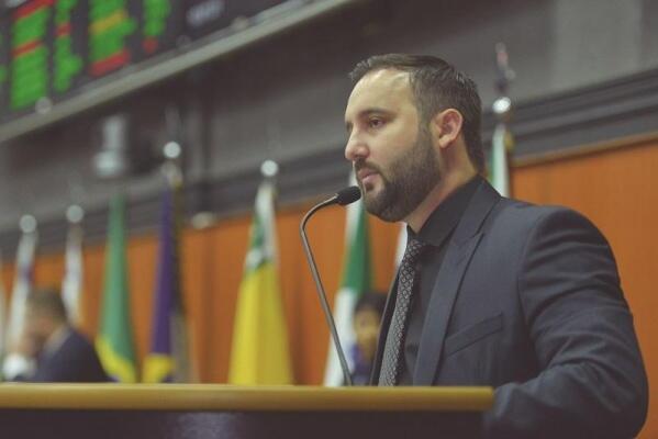 O parlamentar afirma que as denúncias e ameaças aumentaram após investigação em processo licitatório na Secretaria Estadual de Educação (Fotos: Supcom ALE-RR )