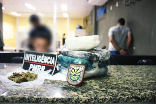 Três tabletes estavam escondidos em um quarto alugado no bairro Aracelis (Foto: Aldenio Soares)