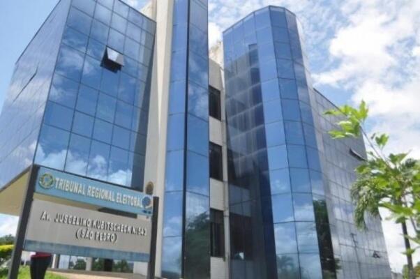 Vale ressaltar que, segundo o regimento, ainda existe a possibilidade de realização de sessões extraordinárias no TRE-RR (Foto: Diane Sampaio/FolhaBV)