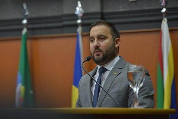 Deputado Renato Silva: “Estou mostrando os erros e quero ajudar a resolver o problema”. (Foto: Jader Souza)