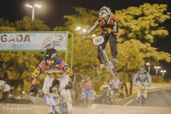 São esperados mais de 40 pilotos nesta primeira etapa (Foto: Diego Veras )