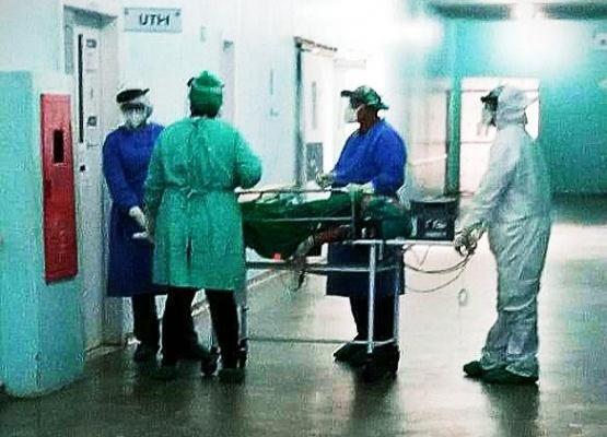 A vítima foi transferida para a UTI assim que deu entrada no HGR e estava internado na respiração artificial