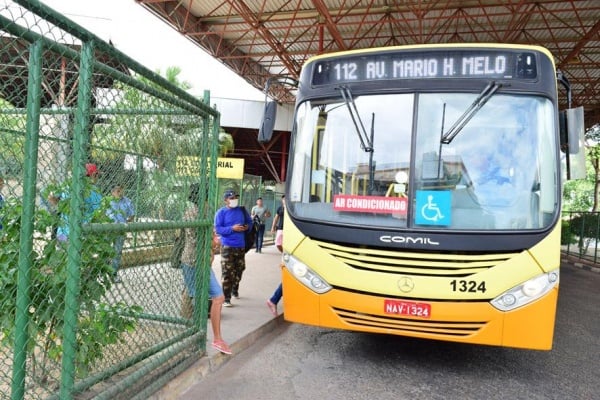 Frota de ônibus está reduzida desde publicação de decretos da PMBV. Foto: Nilzete Franco/Folha Bv