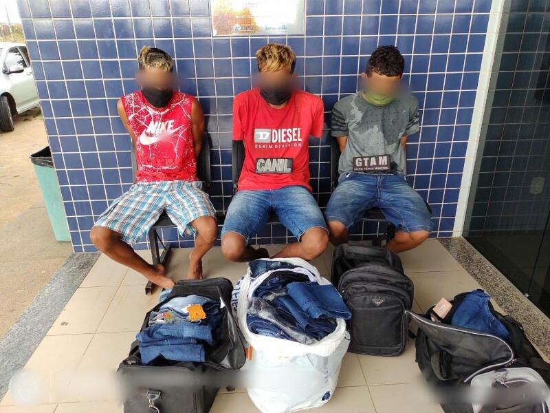 Os acusados foram encaminhados para a Delegacia de Polícia para adoção dos procedimentos cabíveis (Foto: Divulgação)