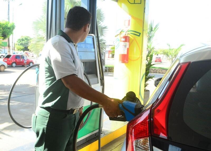 Importante ressaltar que os valores praticados nas refinarias pela Petrobras são diferentes dos percebidos pelo consumidor final no varejo (Foto: Divulgação)