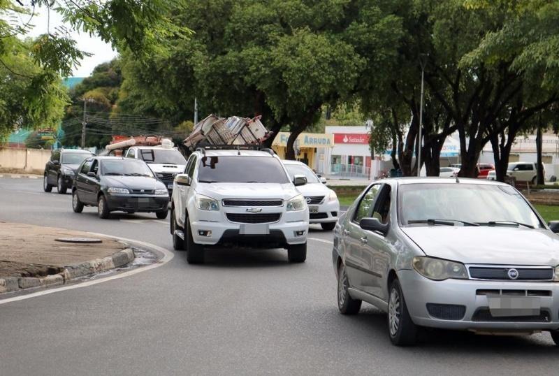 Quem comprar um automóvel na loja revendedora ou concessionária poderá sair com o veículo já transferido para seu nome (Foto: Arquivo FolhaBV)