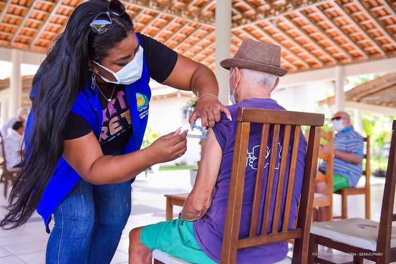 O grupo faz parte da primeira etapa da primeira fase da campanha de vacinação no município de Boa Vista (Foto: Divulgação)