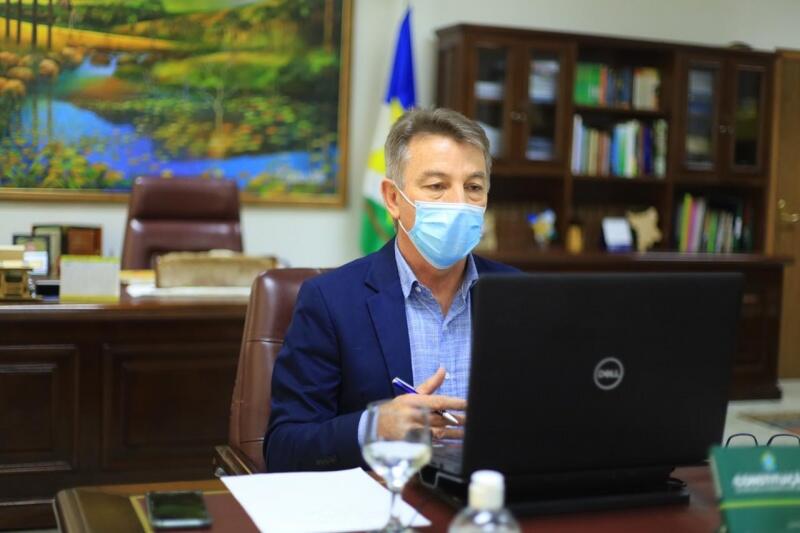 Segundo Denarium, o Fórum dos Governadores decidiu comprar as vacinas contra a COVID-19 diretamente com os laboratórios (Foto: Secom RR)