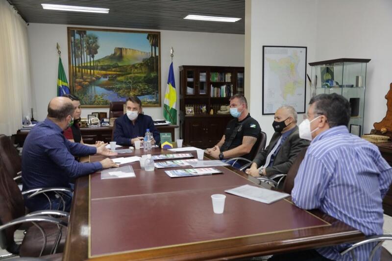 Demanda foi apresentada durante reunião entre poder Executivo e Judiciário (Foto: TJRR)