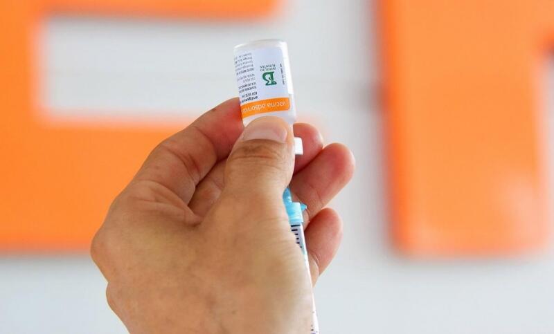 Orientação é que estados e municípios façam a reserva da segunda dose para garantir que o esquema vacinal seja completado (Foto: Diane Sampaio/FolhaBV)