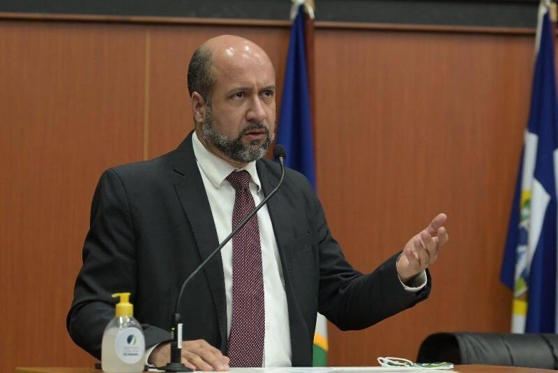 O secretário estadual de Saúde, Marcelo Lopes esteve na Assembleia Legislativa de Roraima (Foto: Jader Souza/SupComALE)