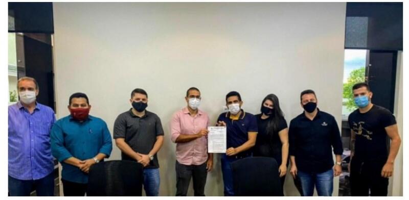 O prefeito prometeu que irá levar as reivindicações para as reuniões com o conselho interno (Foto: Divulgação)