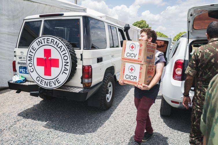Em uma das duas frentes de ação trabalhou com atividades de água e saneamento (Foto: Divulgação)