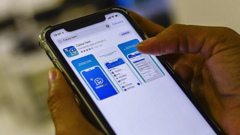 Somente em 2020, o aplicativo permitiu a abertura de mais de 105 milhões de Contas Poupança Social Digital (Foto: Marcello Casal Jr/Agência Brasil)