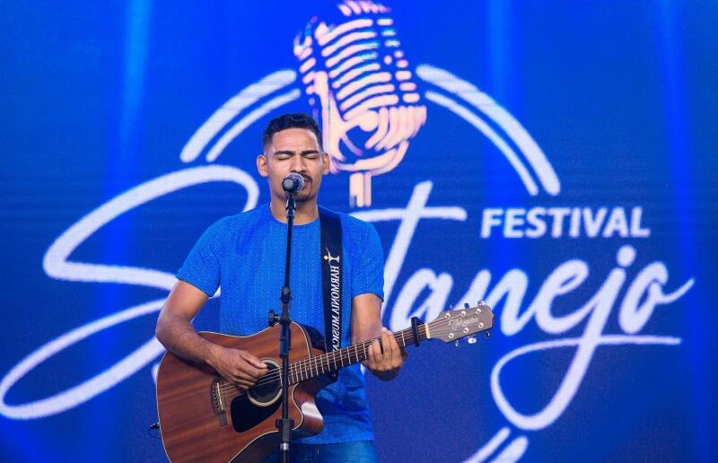 O músico boa-vistense Marcos Noleto foi um dos 100 selecionados para participar do Festival Sertanejo (Foto: Divulgação)