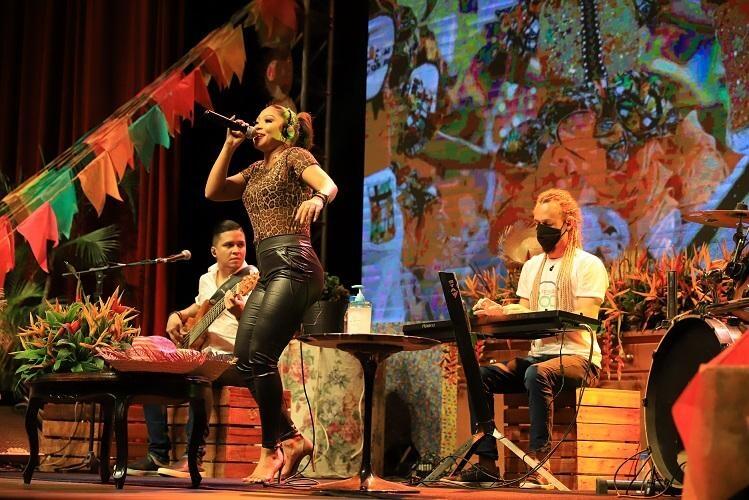 A primeira apresentação contará com os artistas Dithania Lima e Juninho Pegada (Foto: Divulgação)