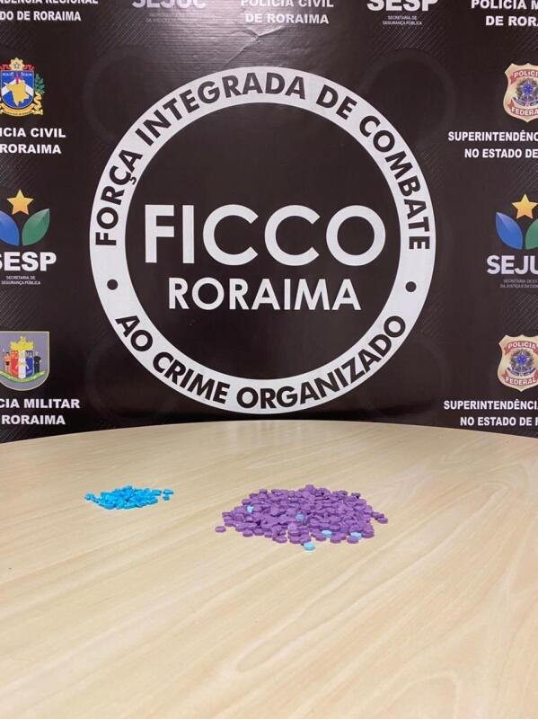Os investigadores realizaram diligências e abordaram os envolvidos durante a retirada da encomenda (Foto: Divulgação)