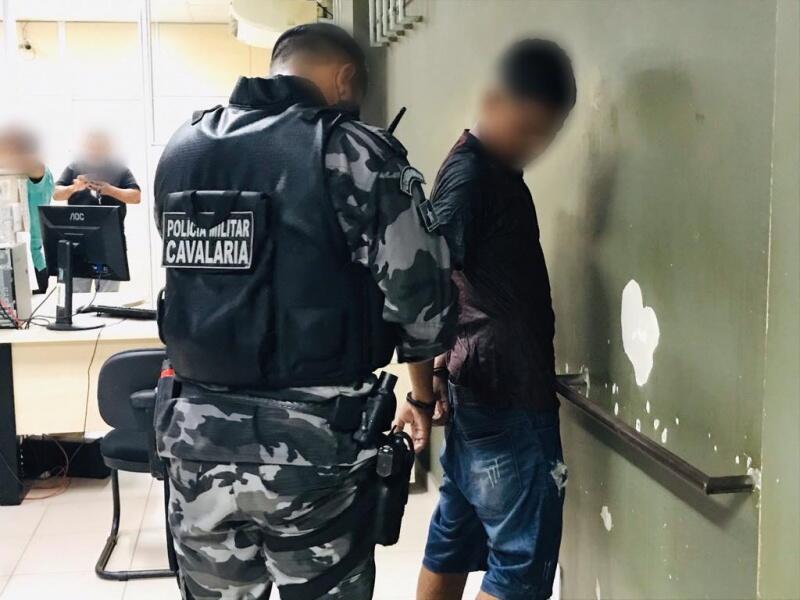 O adolescente foi encaminhado ao 5º Distrito Policial (Foto: Aldenio Soares)