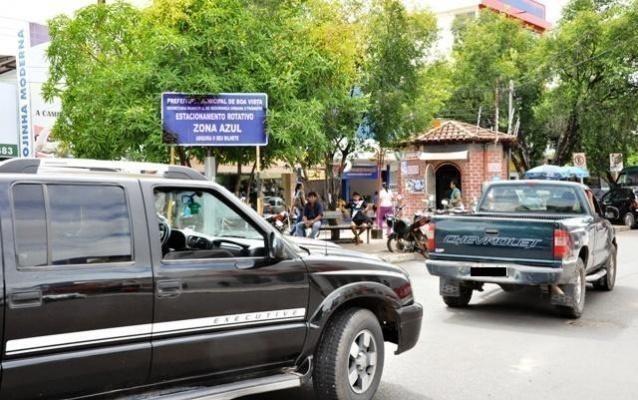 Projeto do Zona Azul, da Prefeitura de Boa Vista, cobrava valores de motoristas para estacionar nas ruas do centro da cidade (Foto: Arquivo FolhaBV)