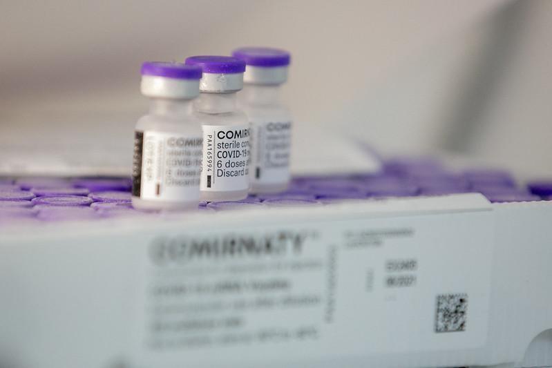 Parte desse recurso, cerca de R$ 1,68 bilhão, será destinada à Fundação Oswaldo Cruz (Fiocruz) para a fabricação, em território brasileiro, de 50 milhões de doses da vacina da AstraZeneca (Foto: Divulgação)