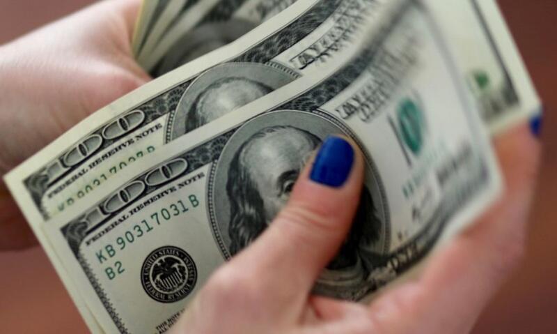 Ajudado pelo exterior, o dólar caiu pela terceira sessão seguida (Foto: Divulgação)