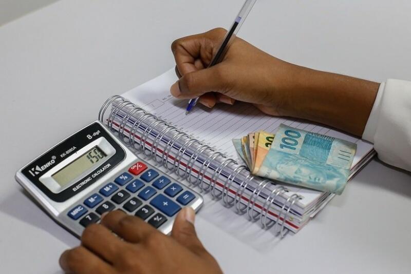 Além da cartilha, para marcar a Semana Estadual de Educação Financeira, a Escolegis (Escola do Legislativo) organizou uma palestra com o consultor financeiro Kildo Neto, que será realizada nesta sexta-feira (28) (Foto: Divulgação)