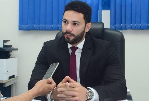 O reitor destacou que a autonomia da universidade tem garantido a manutenção dos salários, bem como a revisão salarial dos técnicos administrativos efetivos (Foto: Nilzete Franco/FolhaBV) O reitor destacou que a autonomia da universidade tem garantido a manutenção dos salários, bem como a revisão salarial dos técnicos administrativos efetivos (Foto: Nilzete Franco/FolhaBV)
