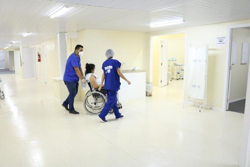 A unidade contará com leitos de enfermaria, área de emergência, centro cirúrgico, ambulância, farmácia, laboratório, raio x, (Foto: Diane Sampaio) A unidade contará com leitos de enfermaria, área de emergência, centro cirúrgico, ambulância, farmácia, laboratório, raio x, (Foto: Diane Sampaio)