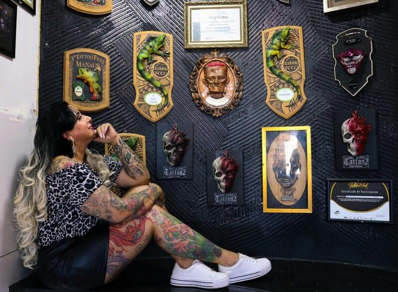 Confira o trabalho de Glaucia por meio do instagram @glauciaferreira_tatuadora (Foto: Diane Sampaio/Folhabv)