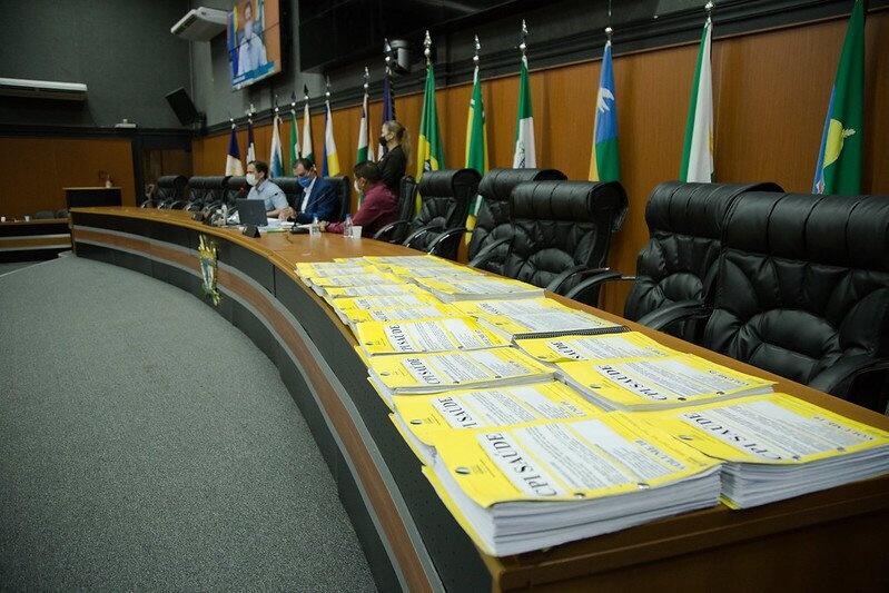 O relator da CPI, deputado Jorge Everton (sem partido) apresentou dois requerimentos, baseando-se nos levantamentos que fez referente aos processos de limpeza e conservação da empresa União (Foto: Divulgação)