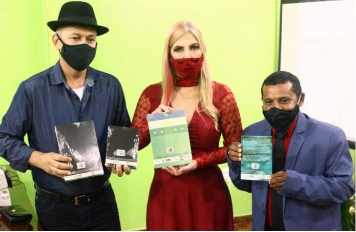 Segundo os autores, as obras só puderam ser publicadas com apoio do recurso (Foto: Divulgação)